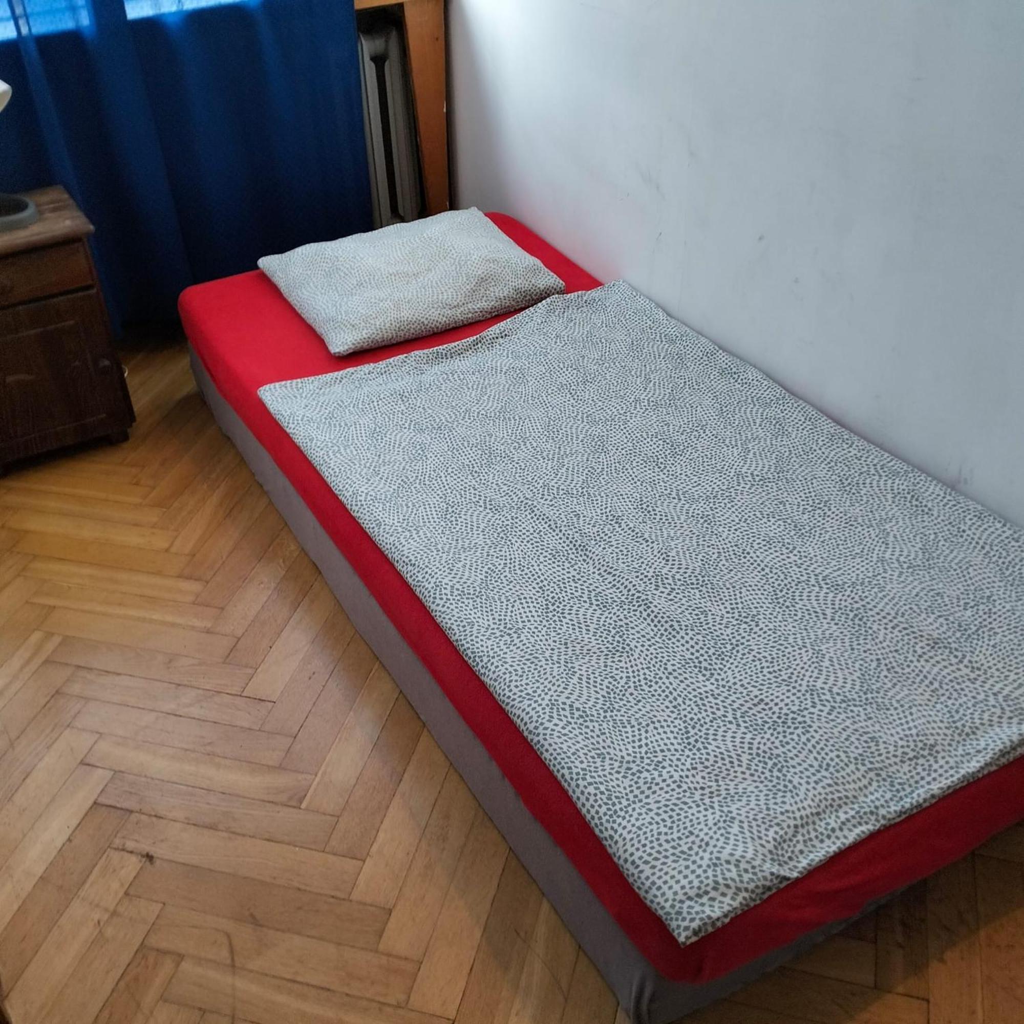 Pokoj 12a Appartement *